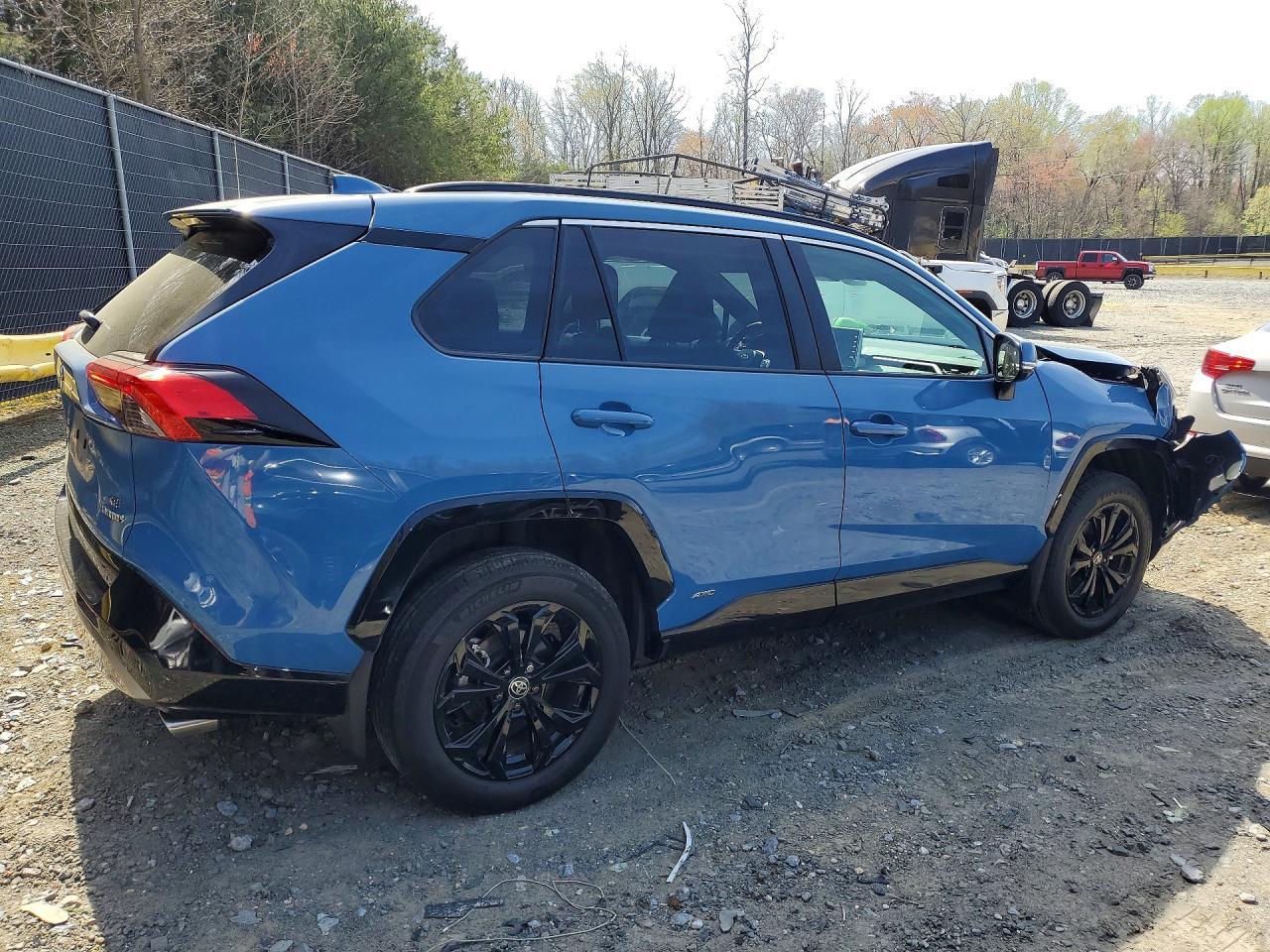 2022 Toyota Rav4 Hybrid Se - Фото 3