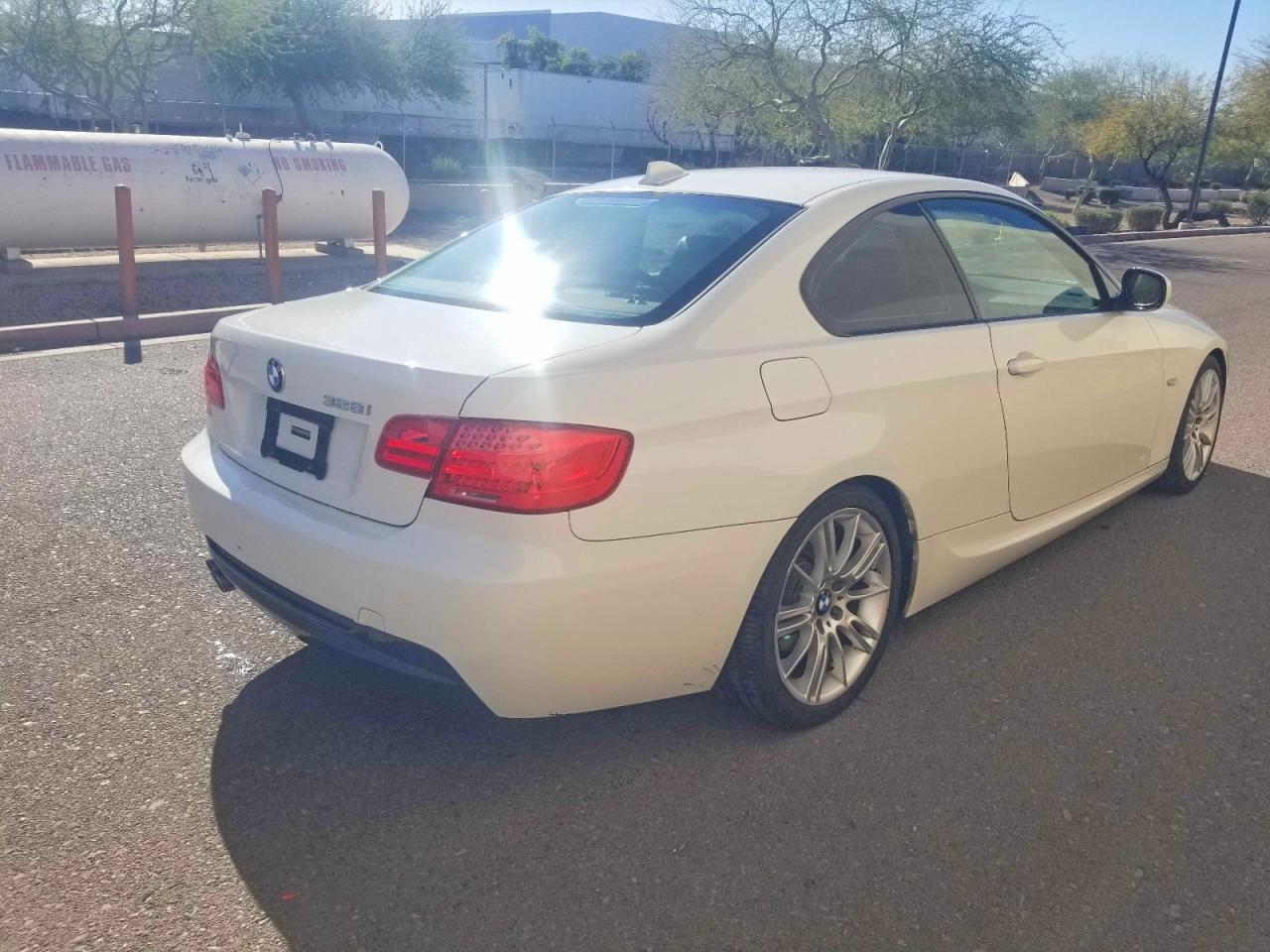 2011 BMW 328 I Sulev - Фото 4