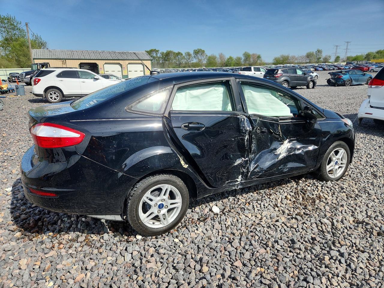 2019 Ford Fiesta Se - Image 3