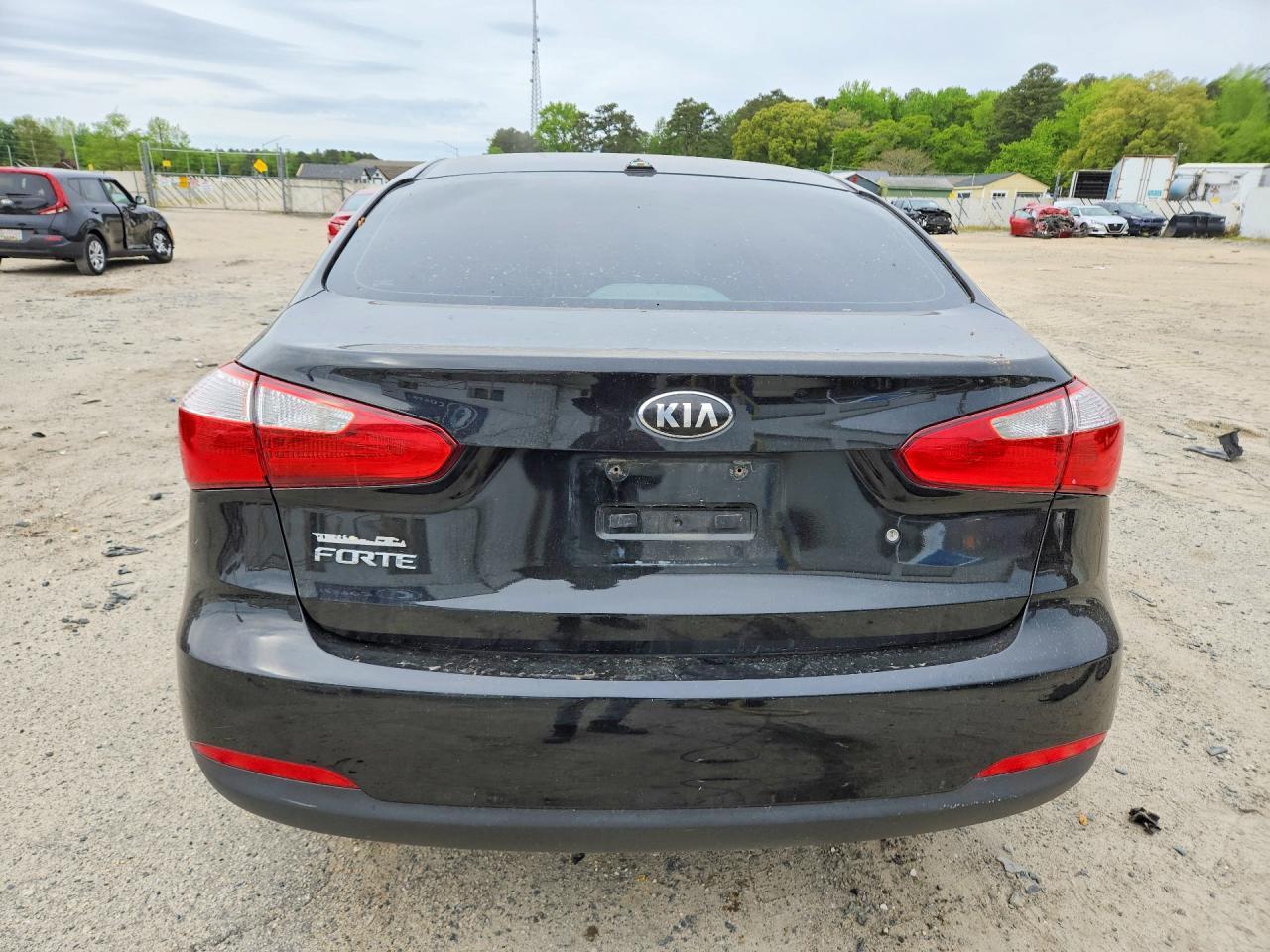 2015 Kia Forte Lx - Image 6