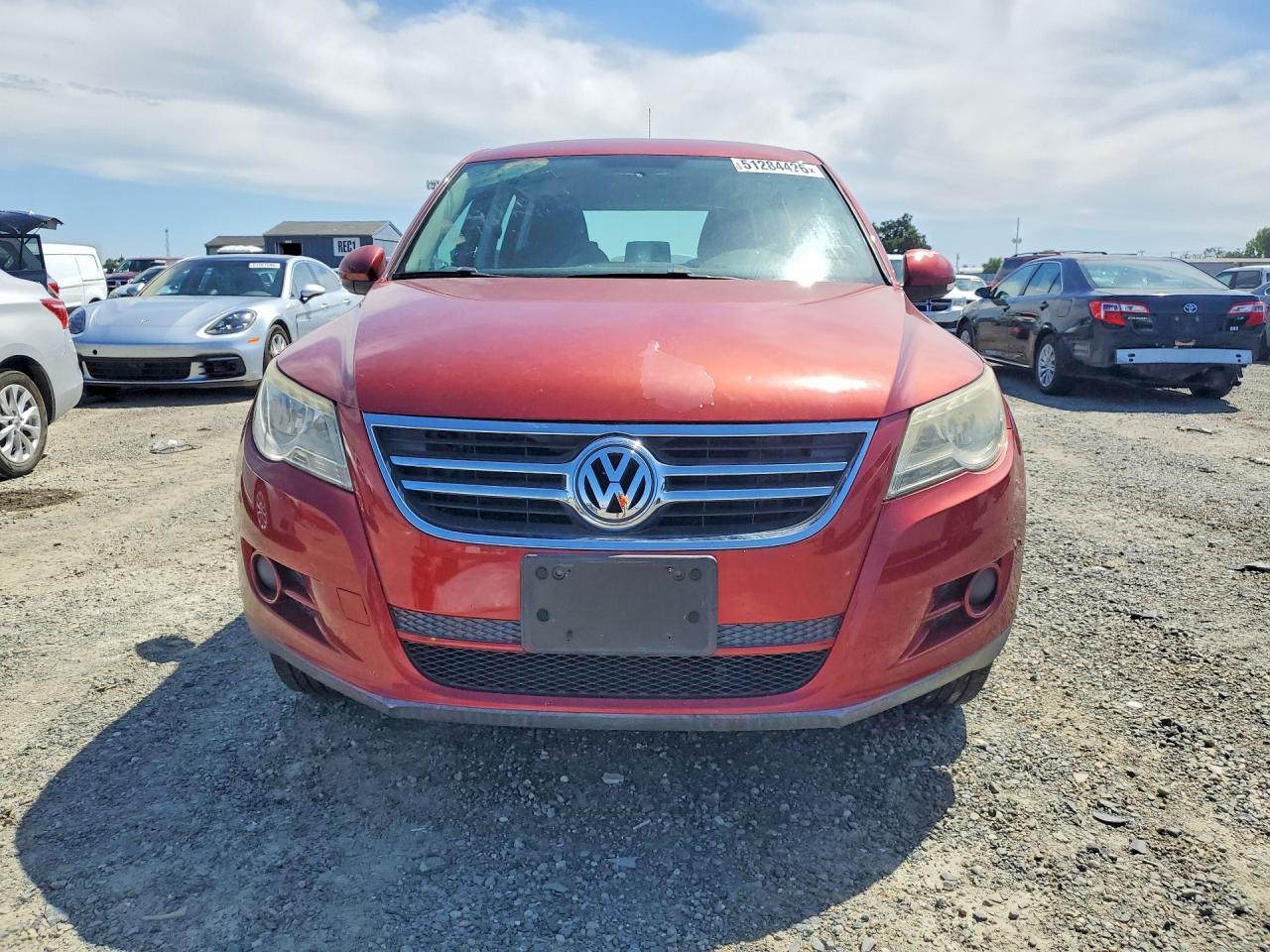 2010 Volkswagen Tiguan S - Image 5