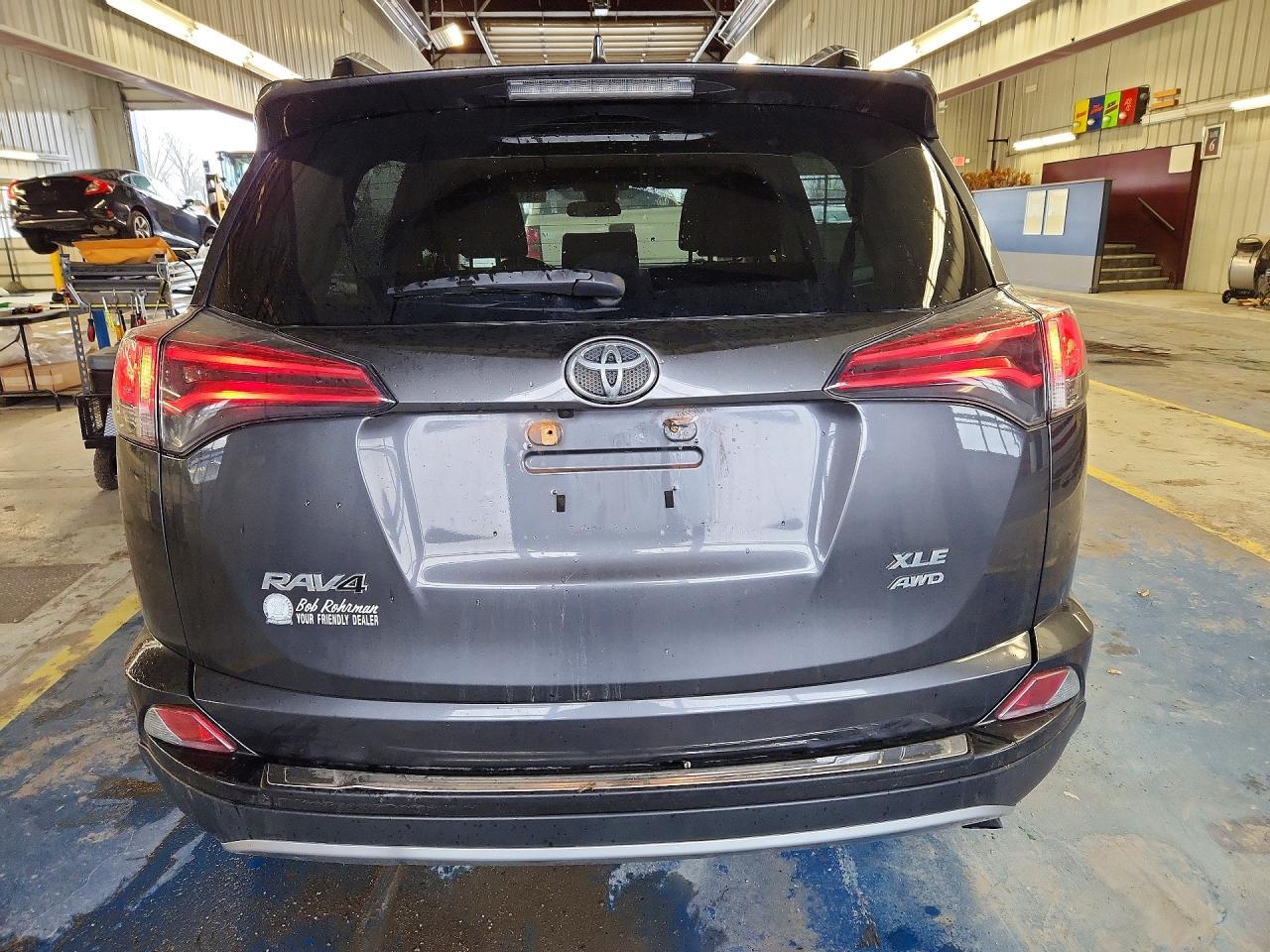 2018 Toyota Rav4 Xle - Image 6