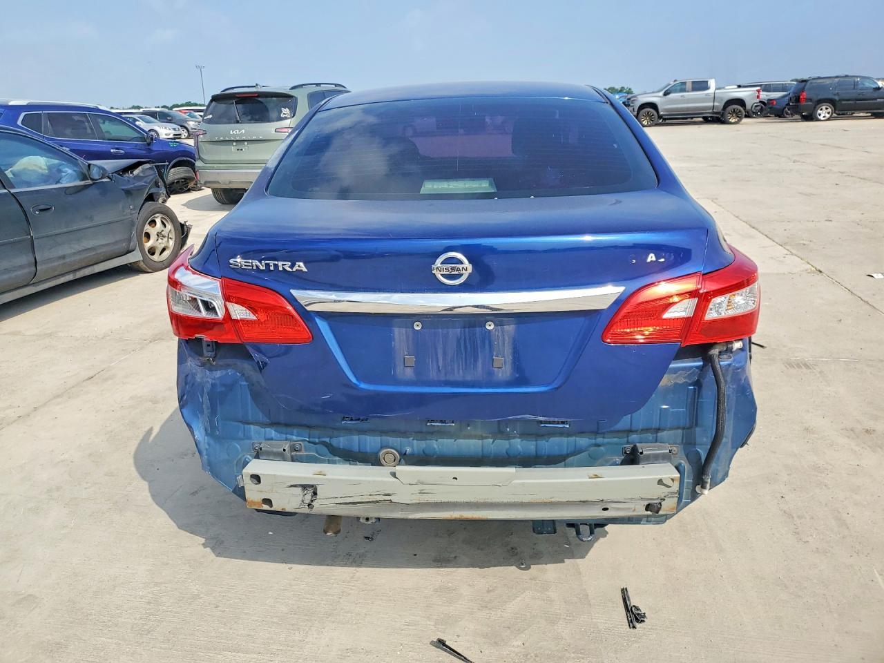 2019 Nissan Sentra S - Image 6