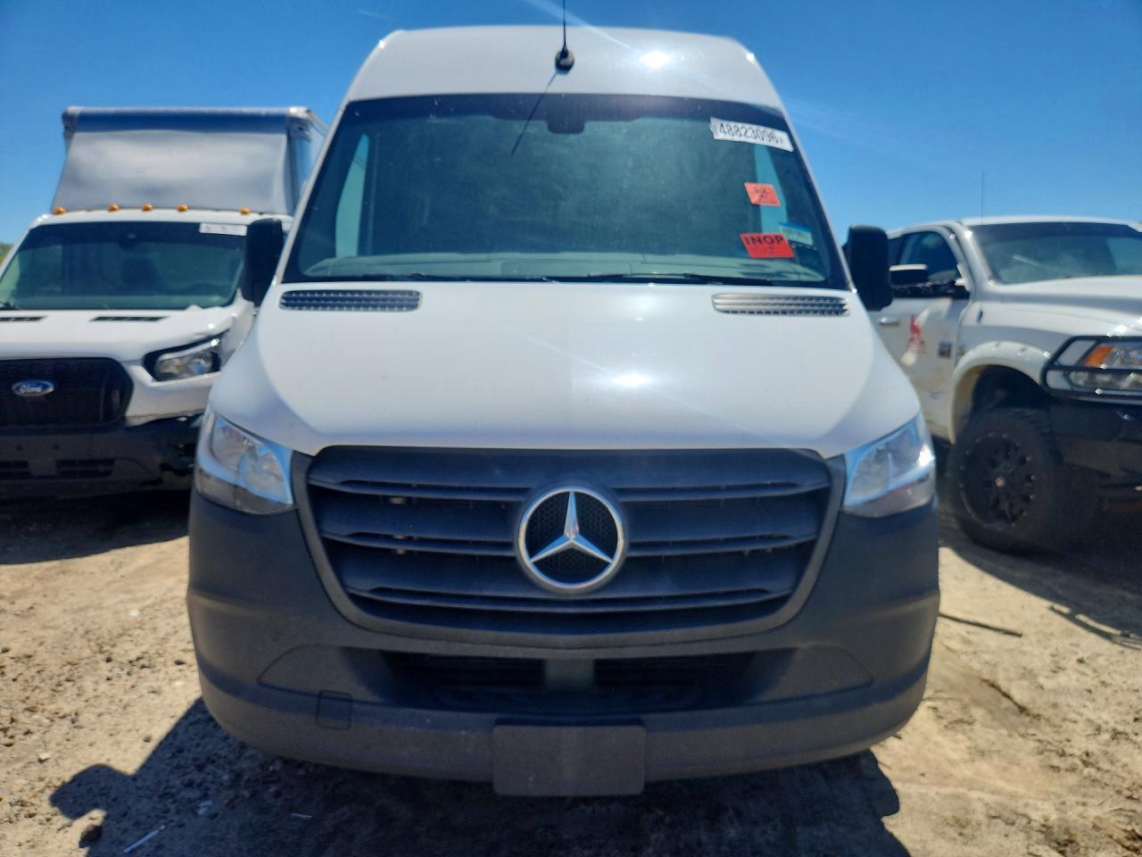 2022 Mercedes Benz Sprinter 2500 Delivery Van - Фото 5
