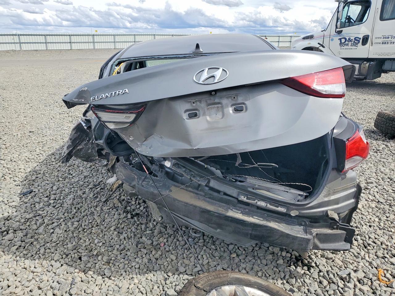 2014 Hyundai Elantra Se - Фото 6