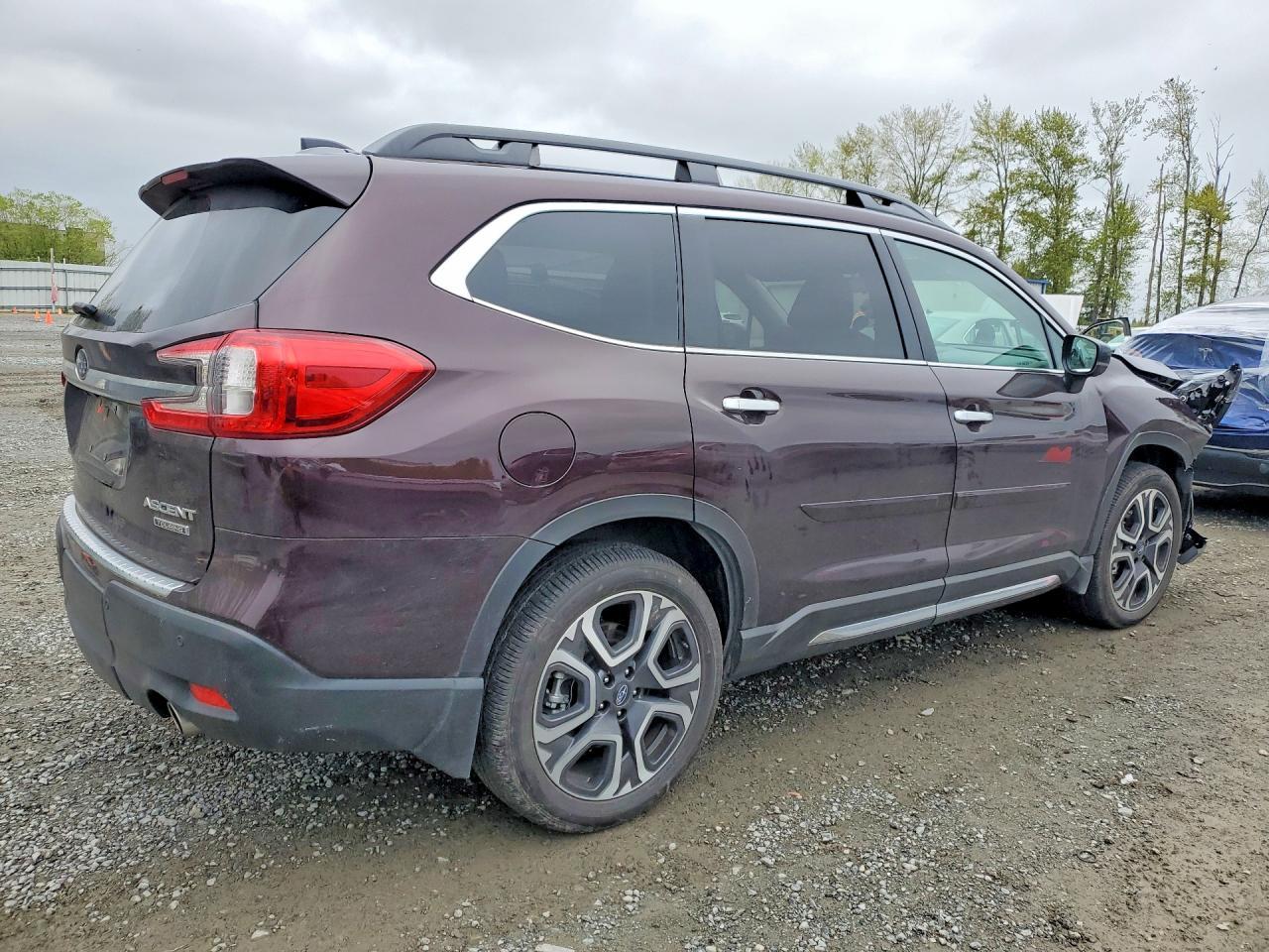 2024 Subaru Ascent Touring - Image 3