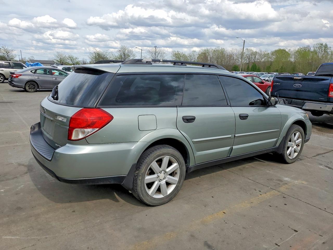 2009 Subaru Outback 2.5I - Image 3