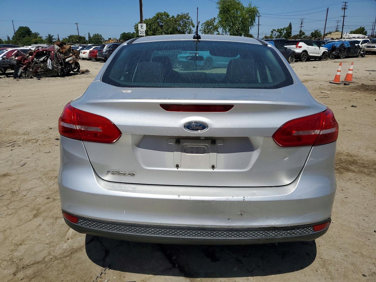 2015 Ford Focus S - Image 6