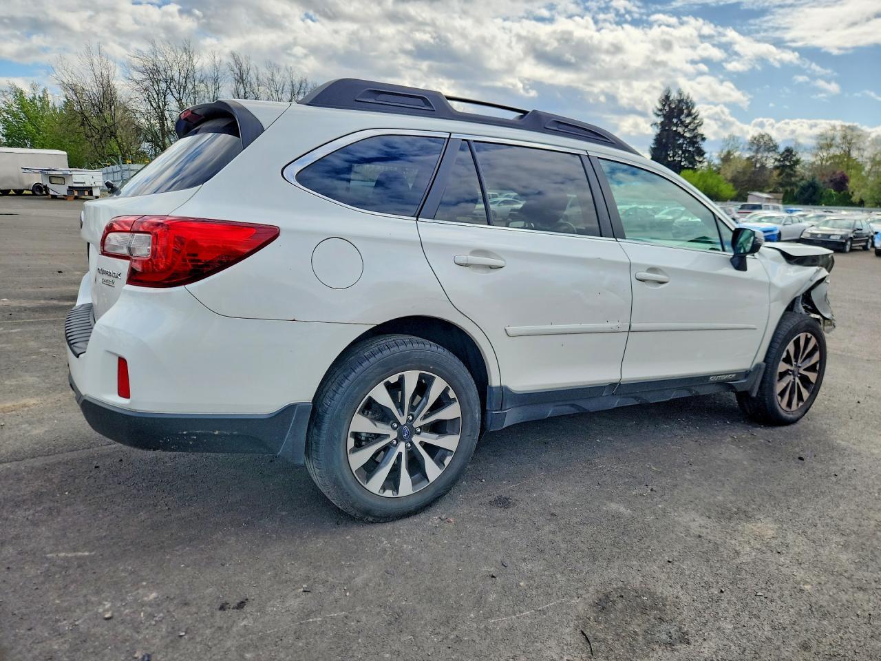 2015 Subaru Outback 2.5I Limited - Image 3