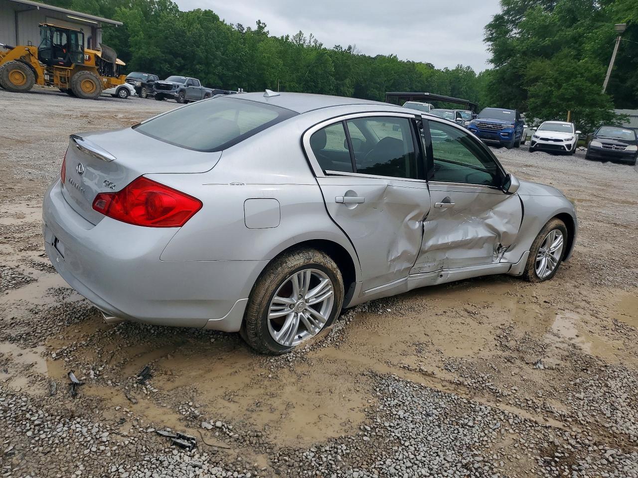 2011 Infiniti G25 Sedan X - Фото 3