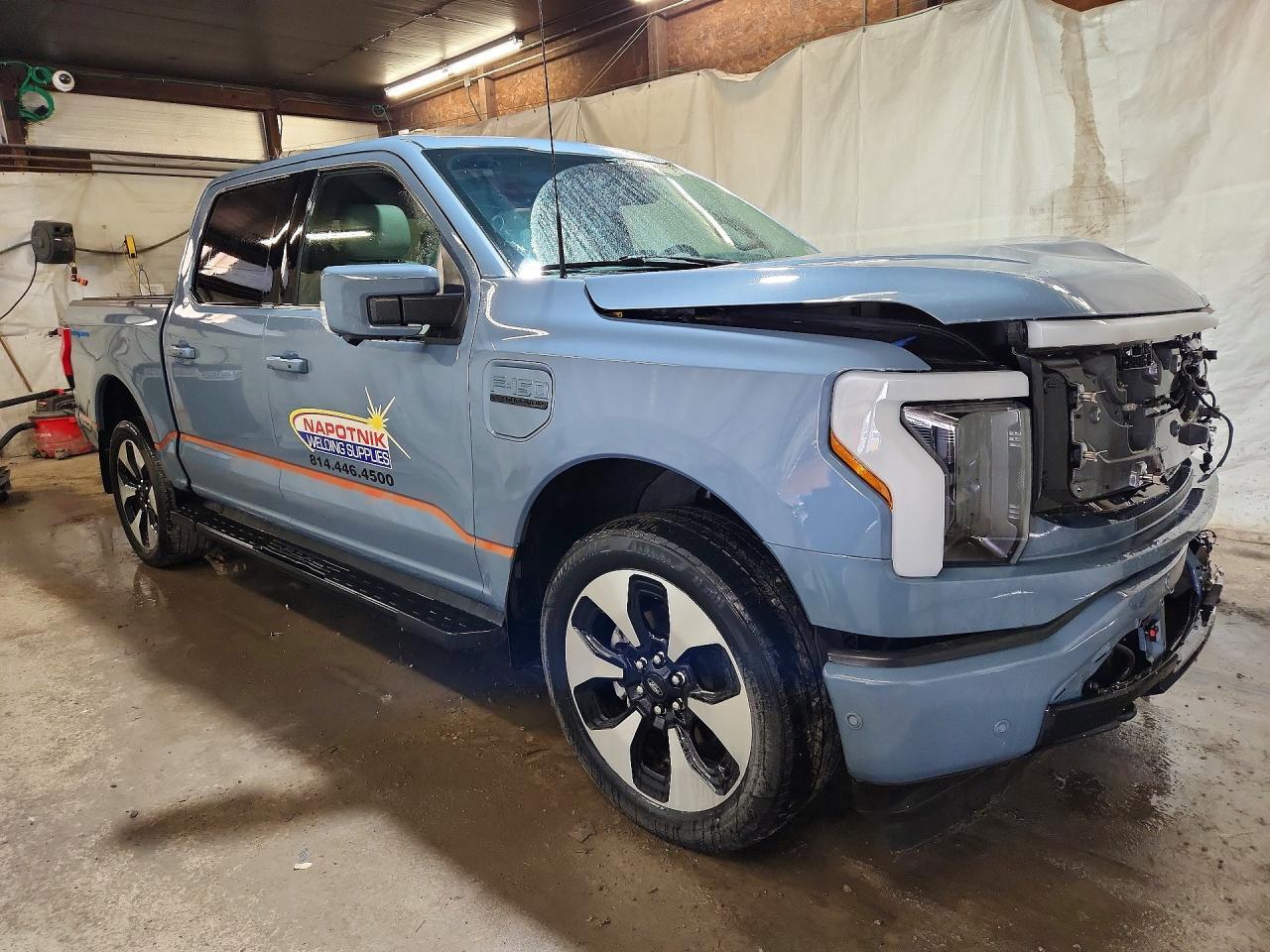 2023 Ford F150 Lightning Pro - Image 4