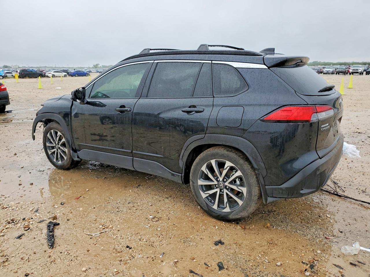 2024 Toyota Corolla Cross Xle - Фото 2