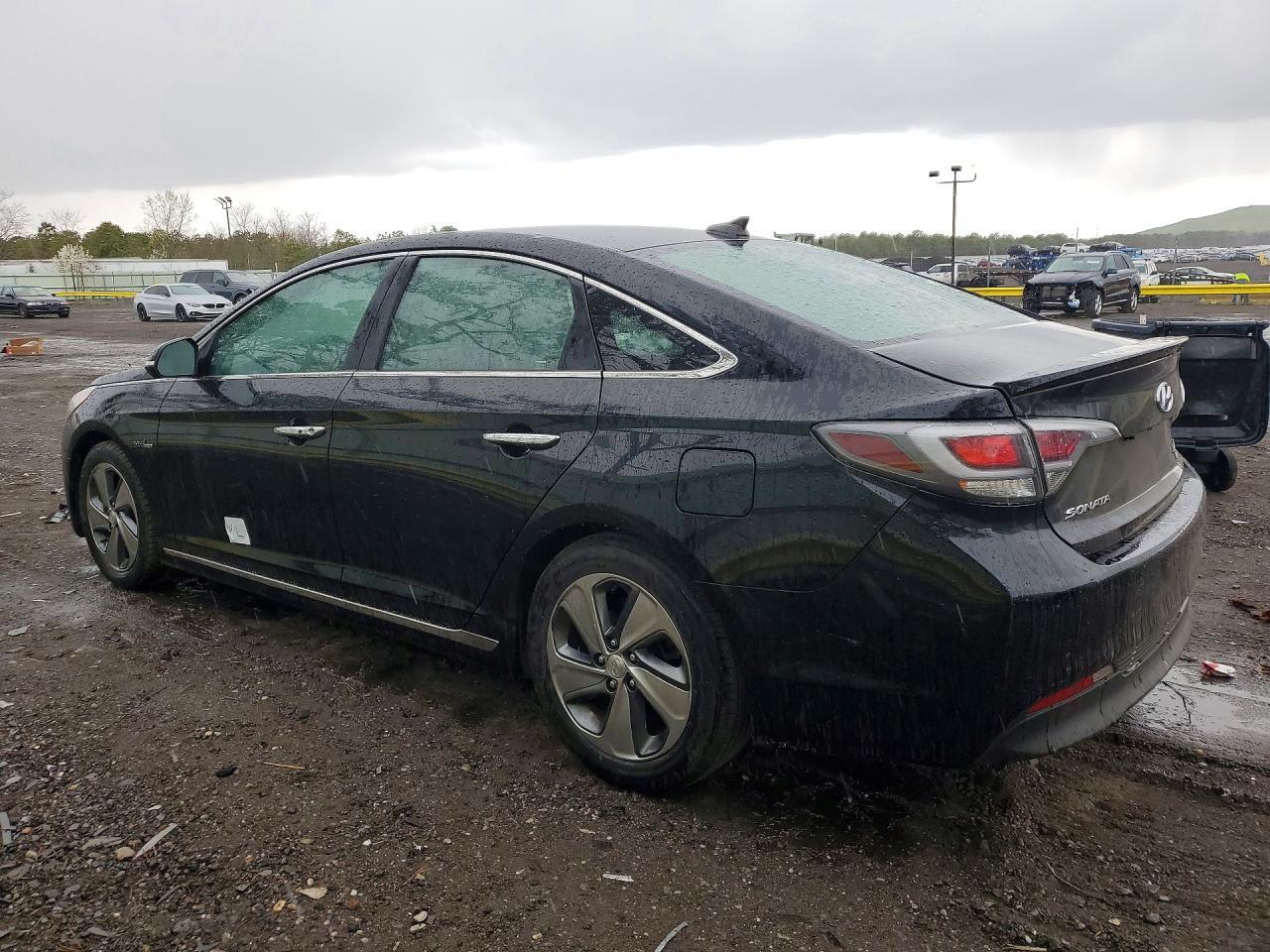 2017 Hyundai Sonata Hybrid Limited - Фото 2
