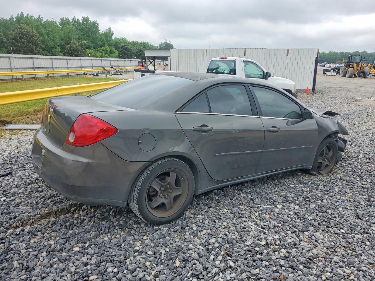 2007 Pontiac G6 Base - Image 3