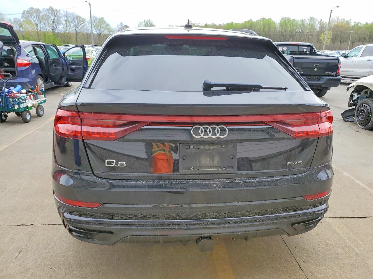 2019 Audi Q8 Prestige S-Line - Image 6