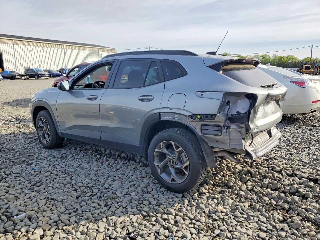 2025 Chevrolet Trax 1Lt - Image 2