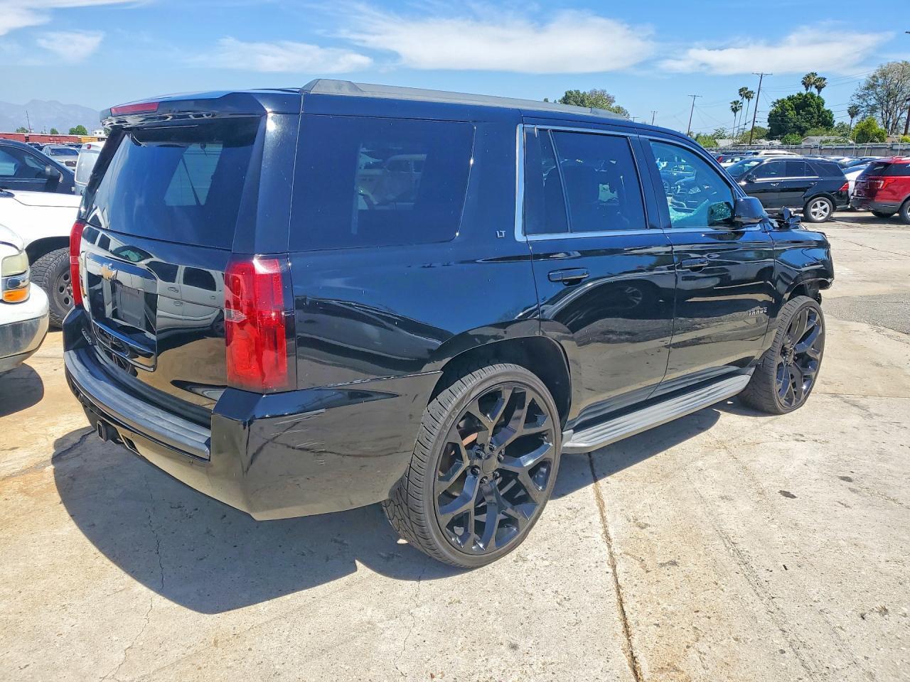 2015 Chevrolet Tahoe C1500 Lt - Image 3