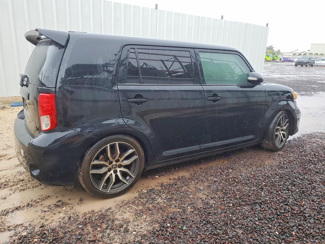 2012 Scion Xb Base - Фото 3