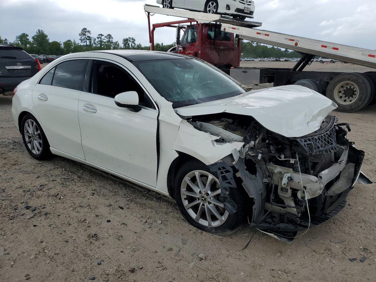 2019 Mercedes-Benz A 220 4Matic - Фото 4