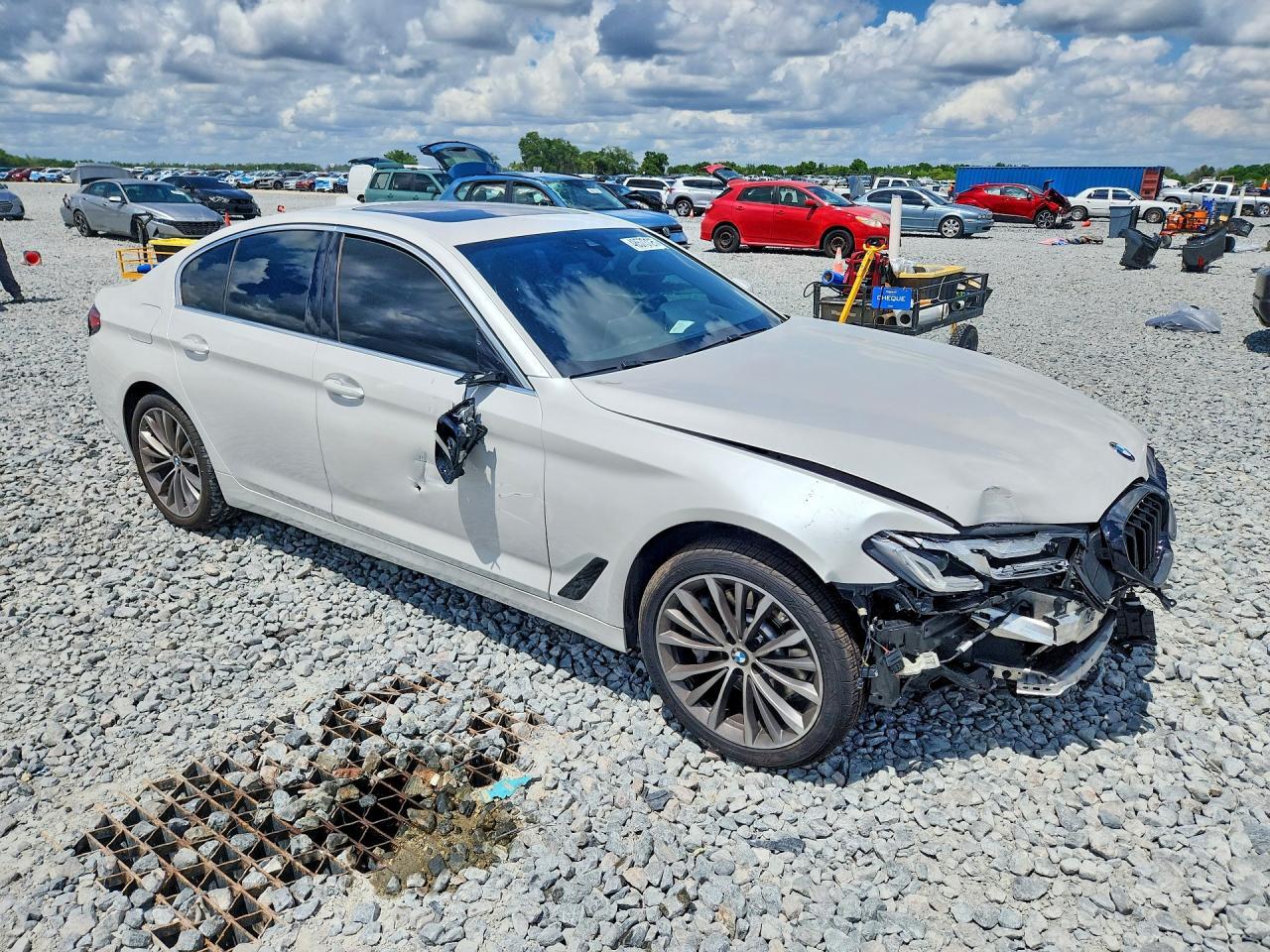 2022 BMW 530 I - Фото 4
