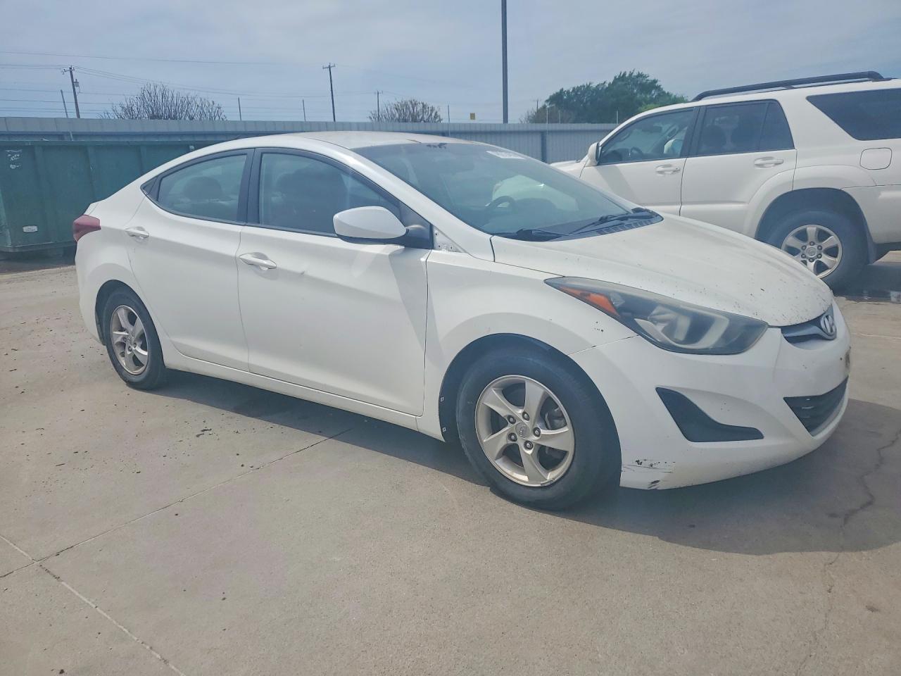 2014 Hyundai Elantra Se - Image 4