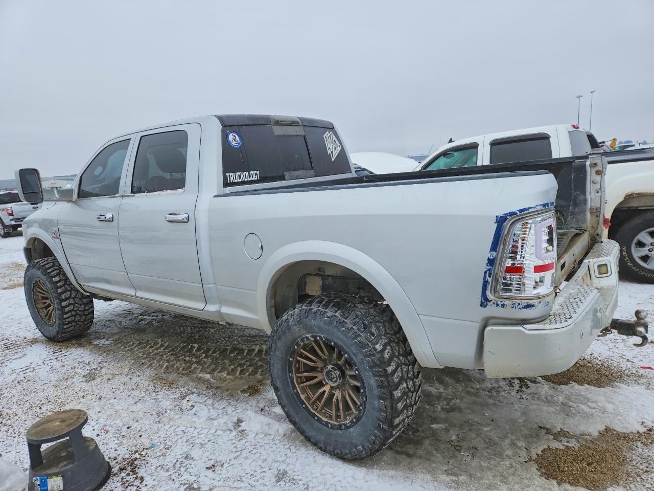 2017 Ram 2500 Slt - Фото 2