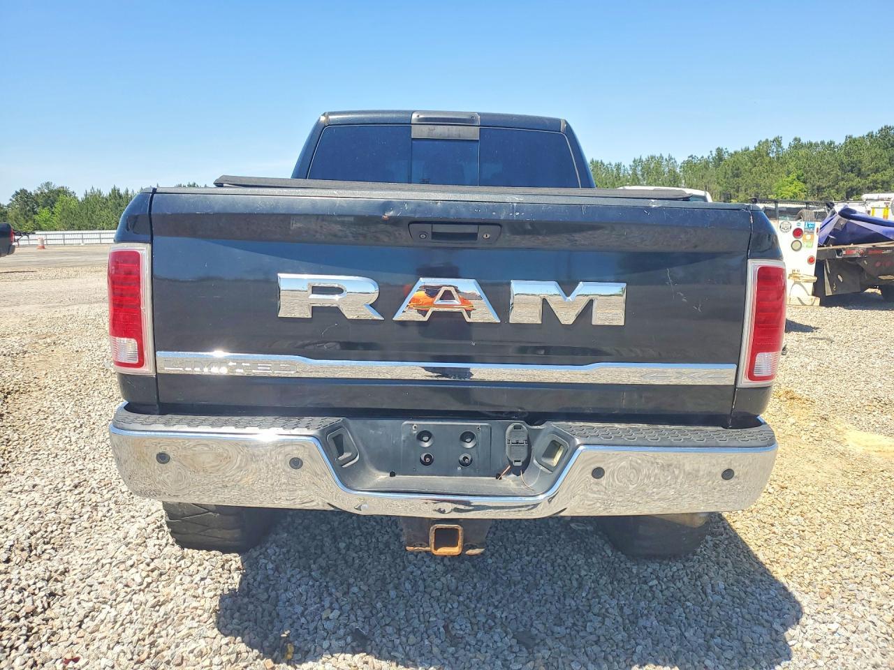 2017 Ram 2500 Longhorn - Image 6
