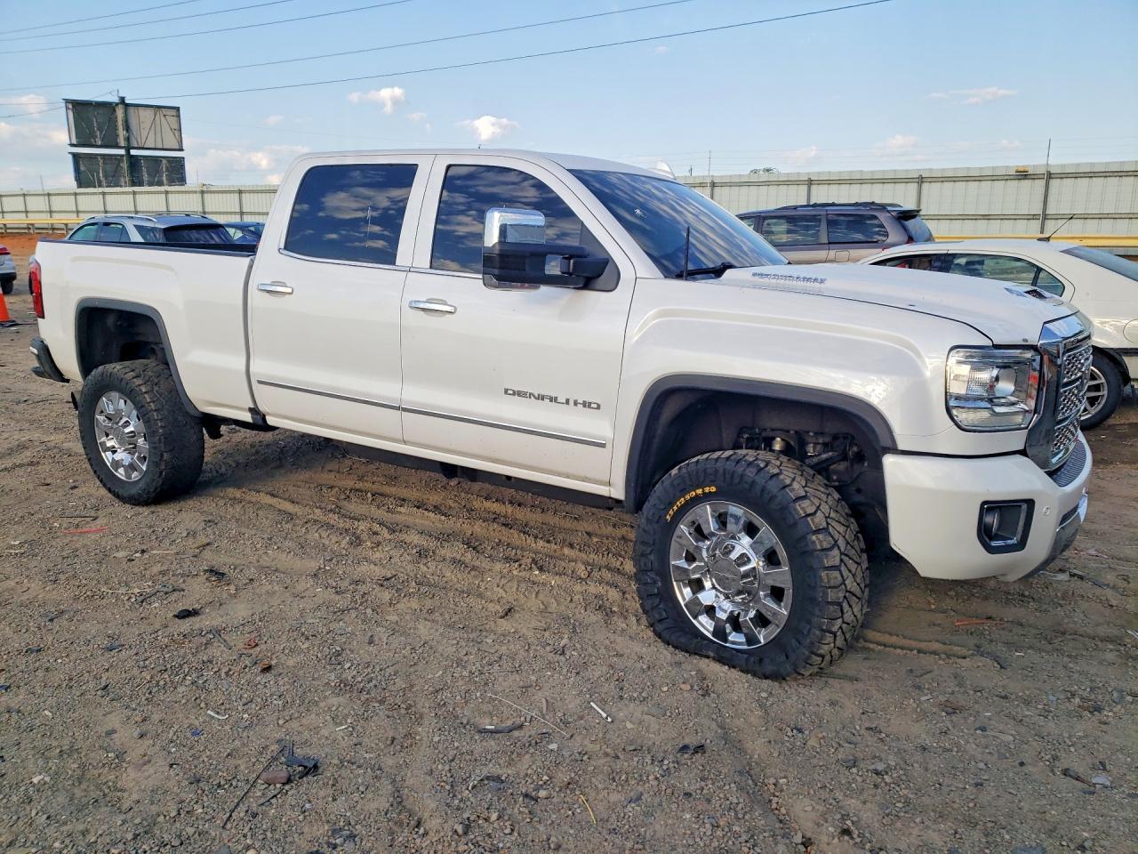 2019 GMC Sierra K2500 Denali - Фото 4