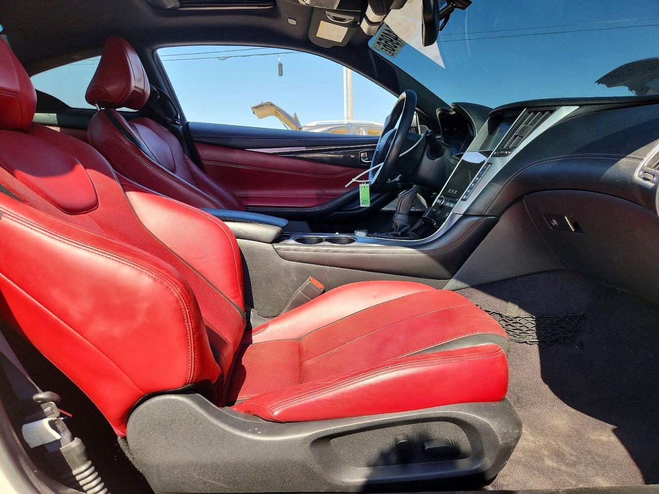 2017 Infiniti Q60 3.0T Premium - Image 7