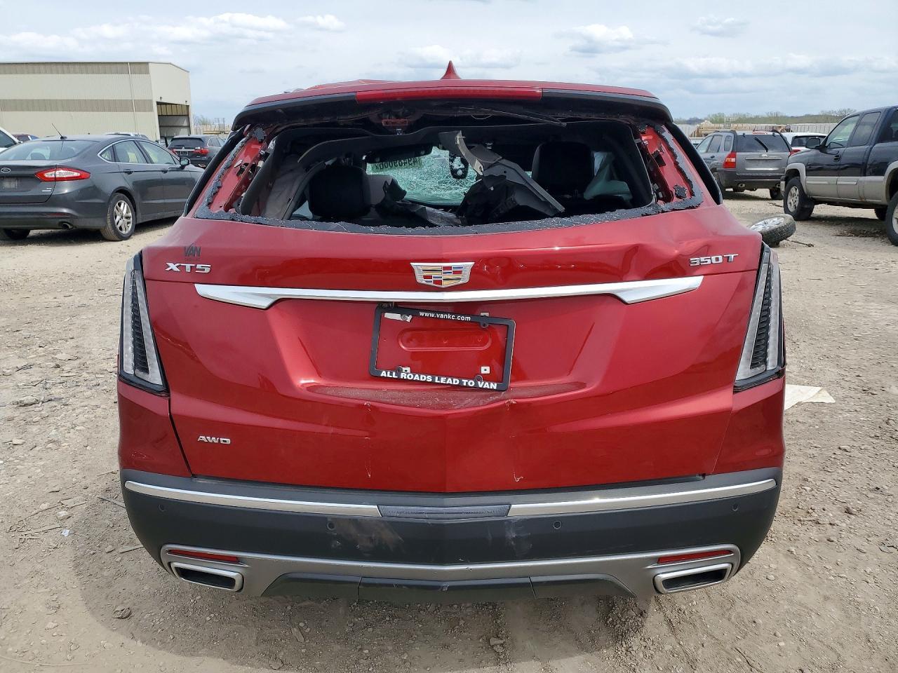 2025 Cadillac Xt5 Premium Luxury - Image 6