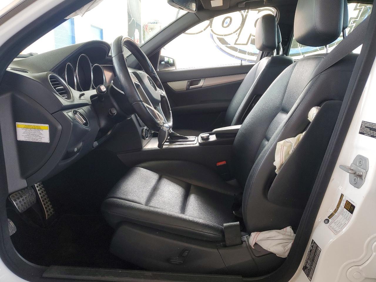2014 Mercedes-Benz C 250 - Image 7