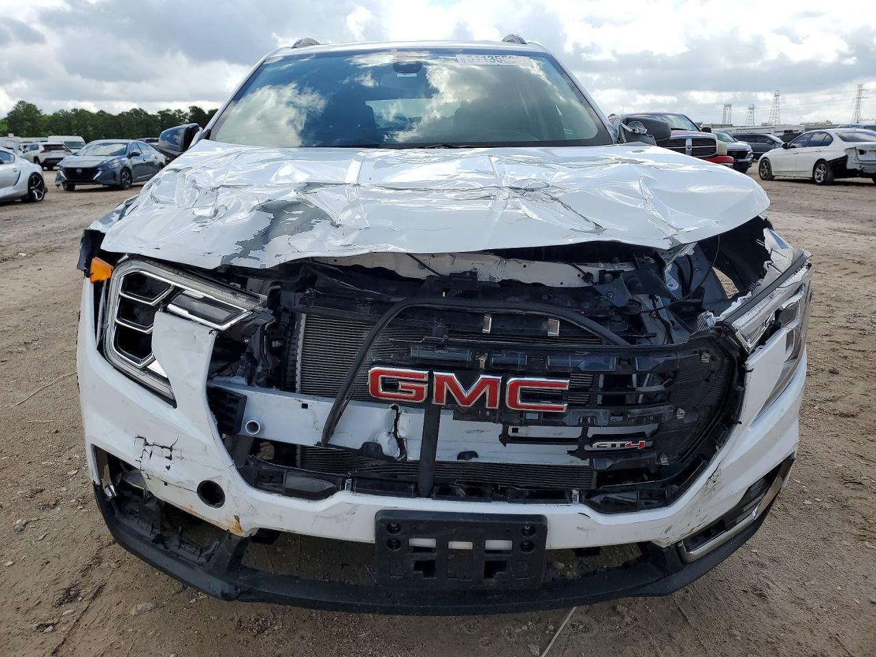 2022 GMC Terrain At4 - Фото 5