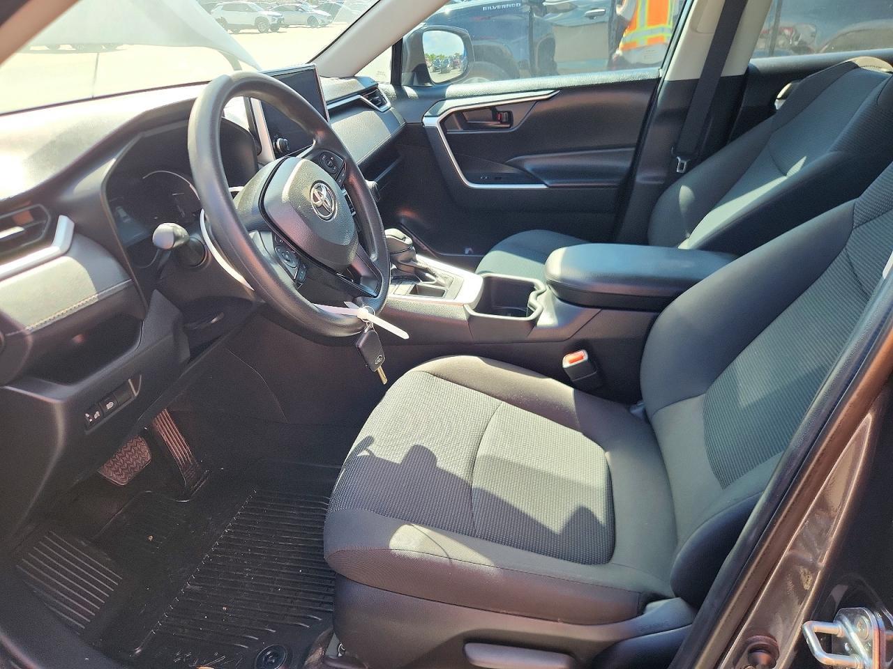 2023 Toyota Rav4 Le - Фото 7