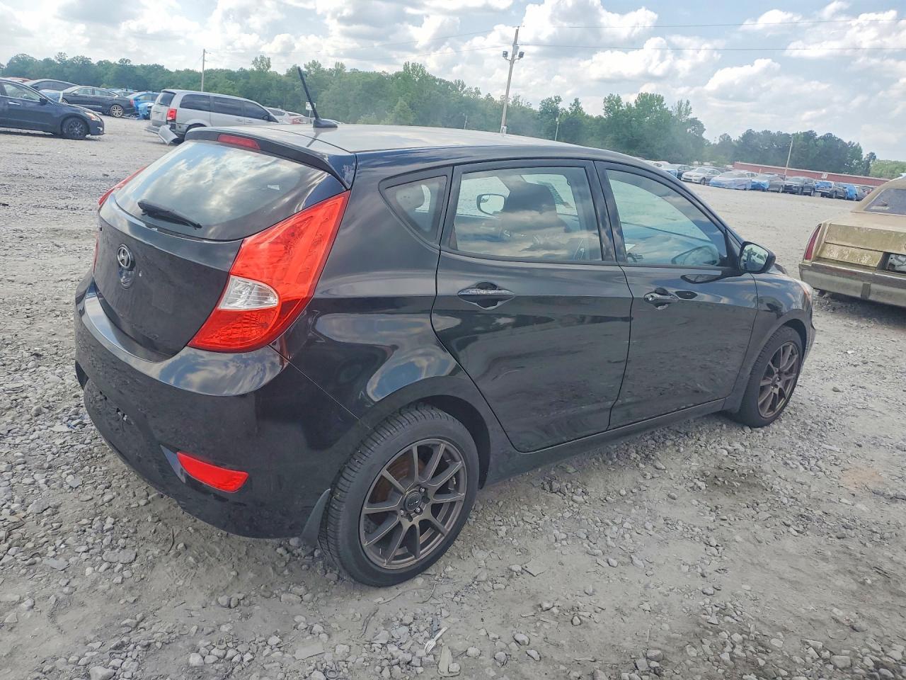 2014 Hyundai Accent Gs - Фото 3