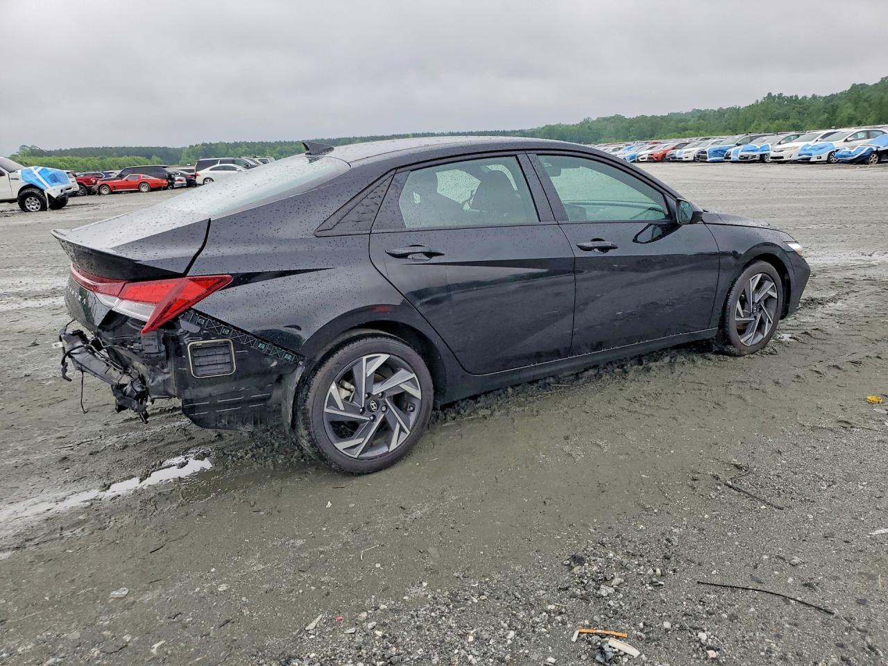 2025 Hyundai Elantra Sel Sport - Фото 3