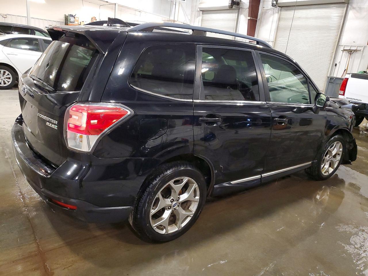 2017 Subaru Forester 2.5I Touring - Фото 3