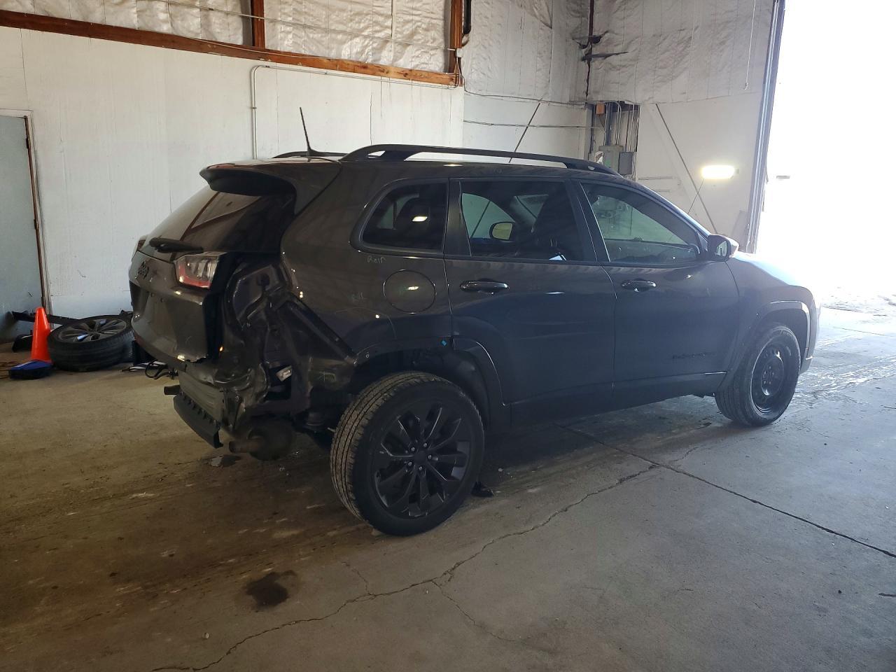 2019 Jeep Cherokee Limited - Image 3