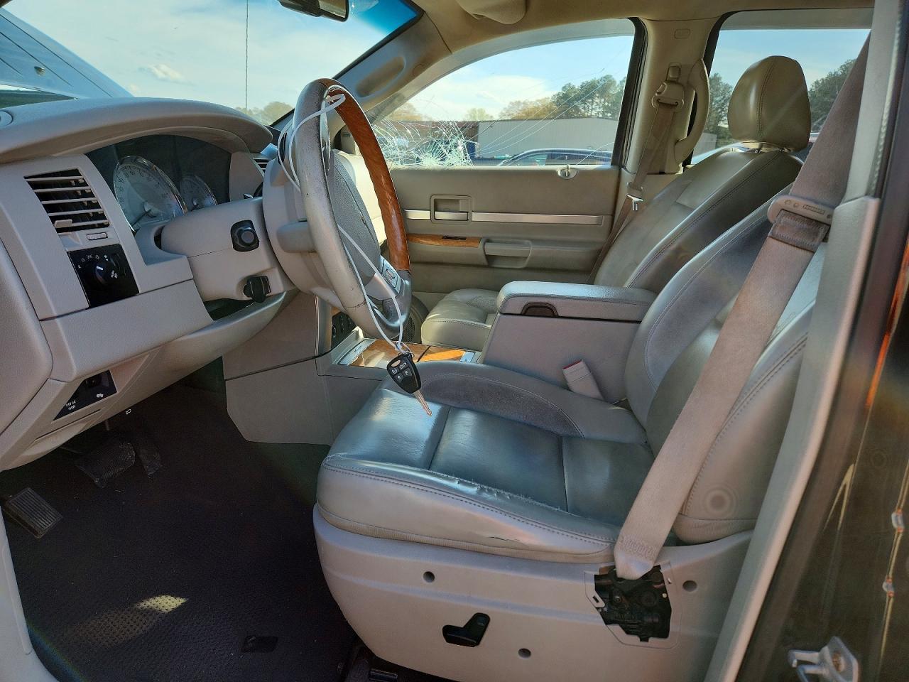 2008 Chrysler Aspen Limited - Фото 7