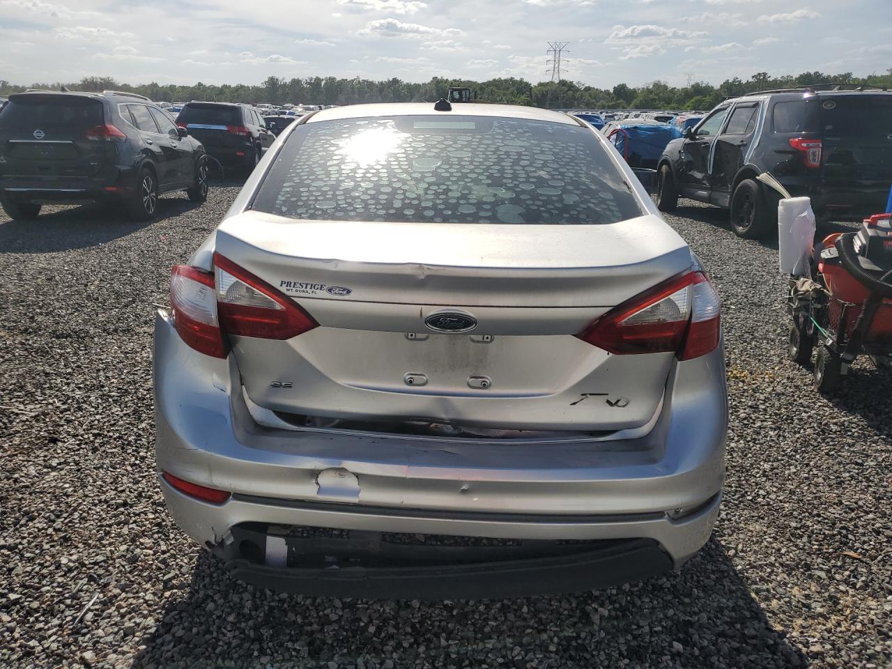 2017 Ford Fiesta Se - Image 6