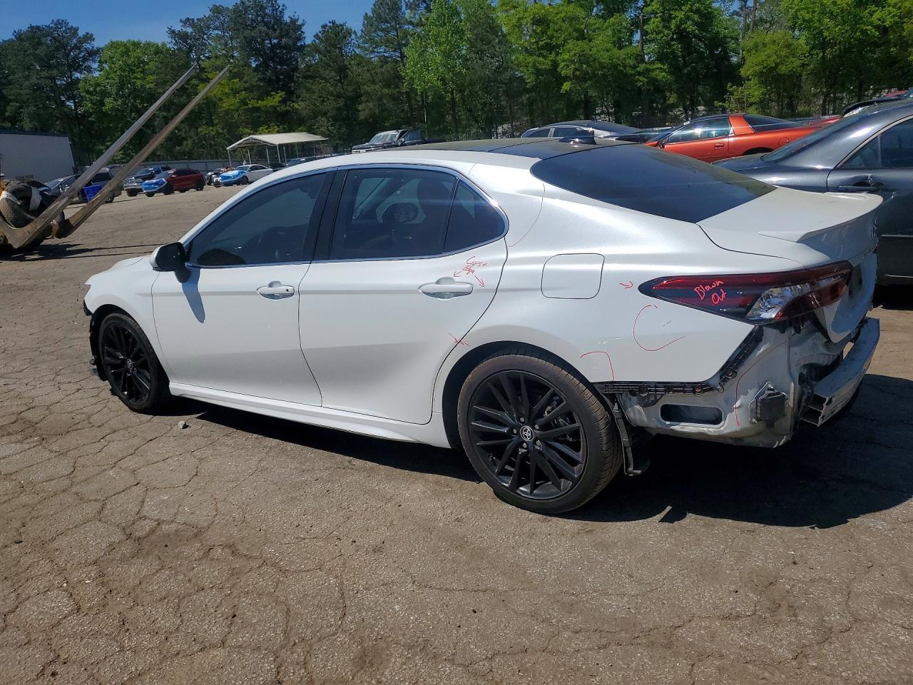 2023 Toyota Camry Xse V6 - Image 2