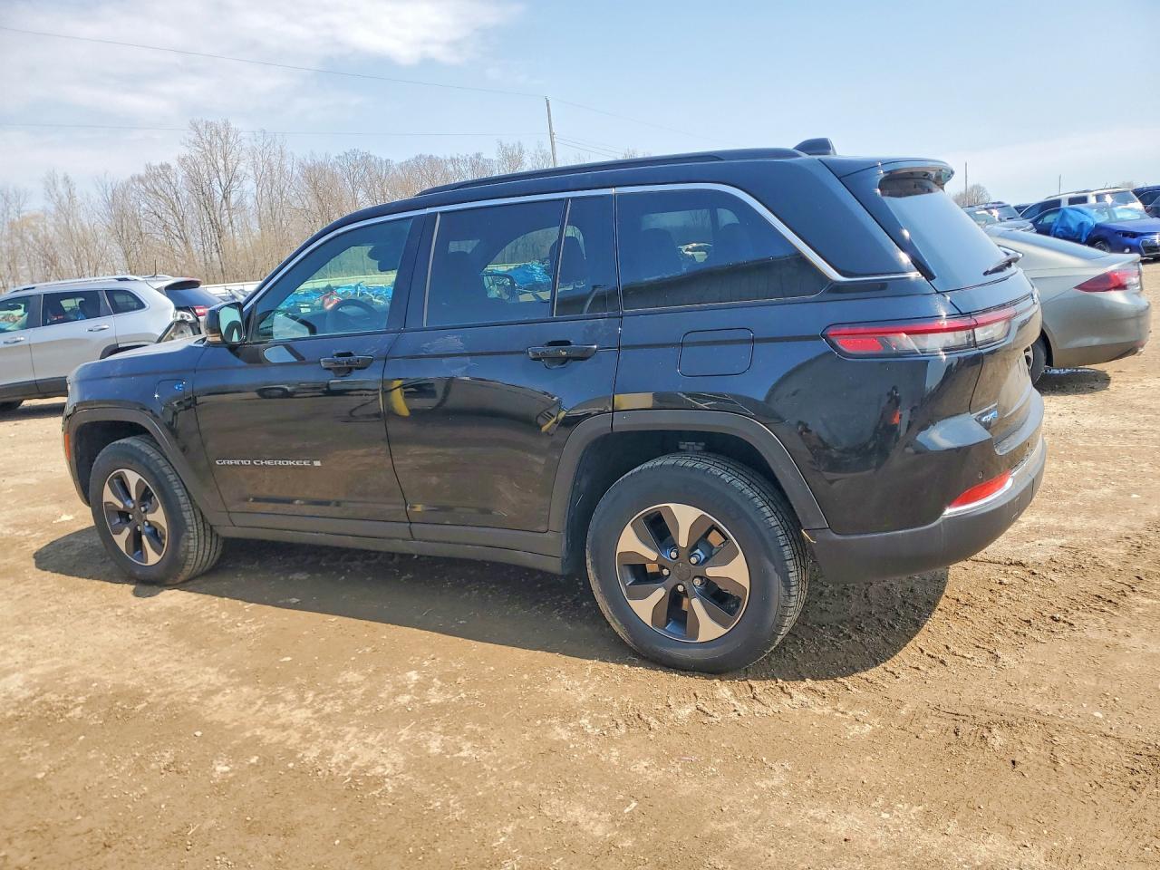 2025 Jeep Grand Cherokee 4Xe - Фото 2
