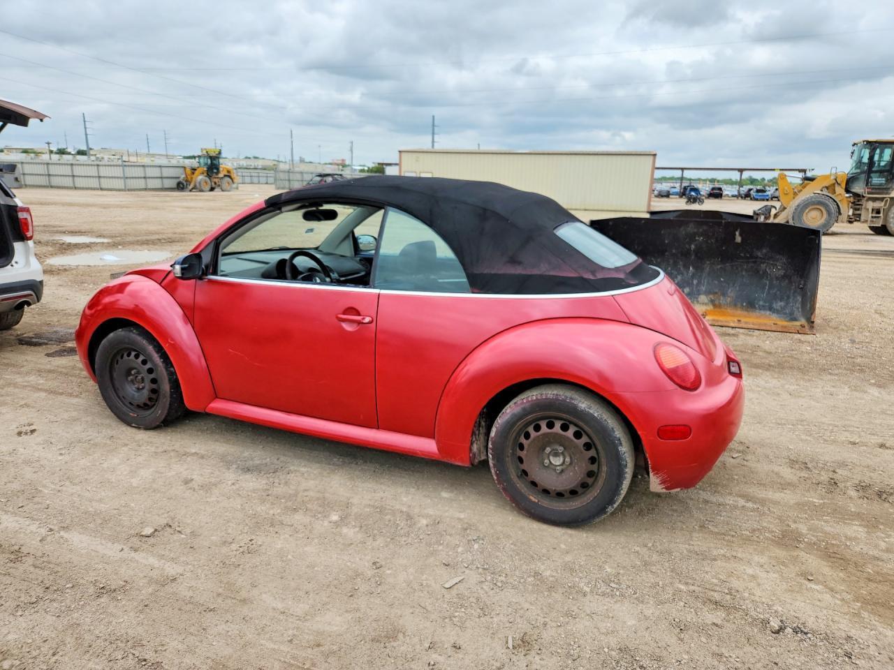 2004 Volkswagen New Beetle Gl - Image 2