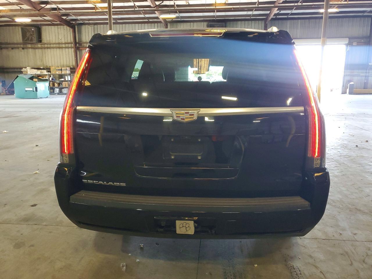 2018 Cadillac Escalade Luxury - Фото 6