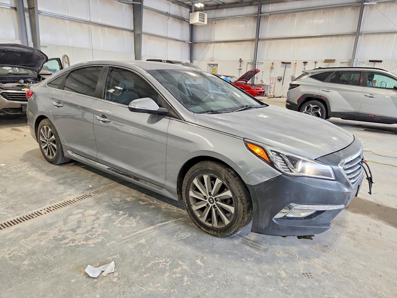 2015 Hyundai Sonata Sport - Image 4