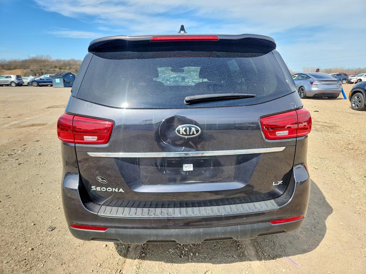 2021 Kia Sedona Lx - Фото 6