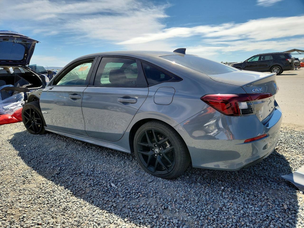 2025 Honda Civic Sport - Фото 2