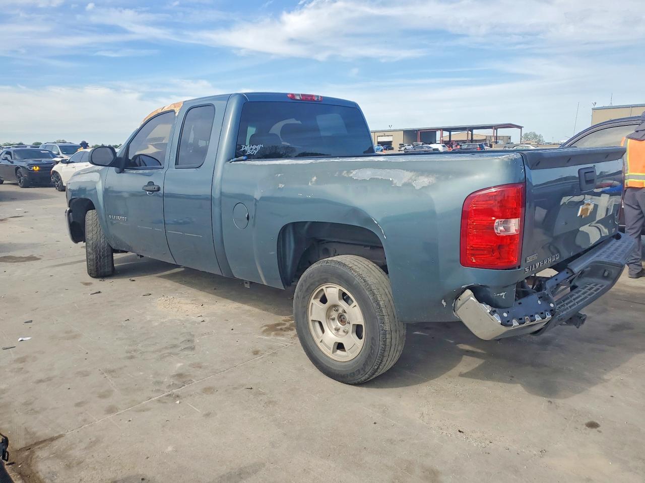 2012 Chevrolet Silverado C1500 Lt - Image 2