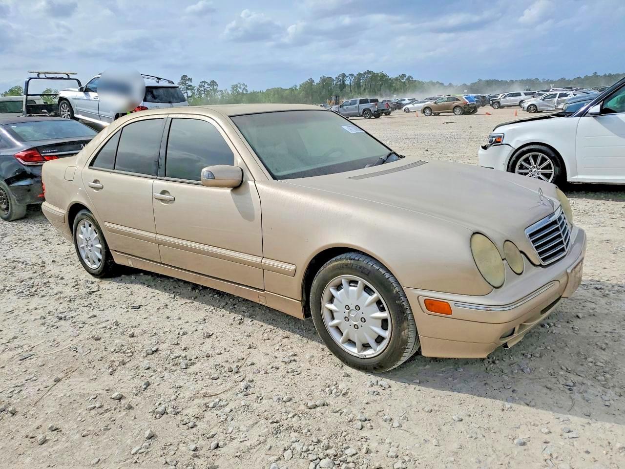 2000 Mercedes-Benz E 320 - Фото 4