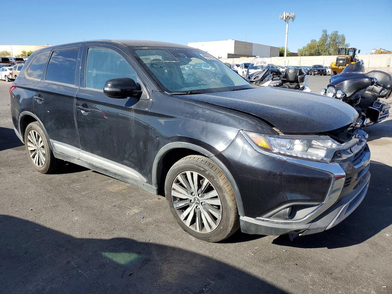 2020 Mitsubishi Outlander Se - Фото 4