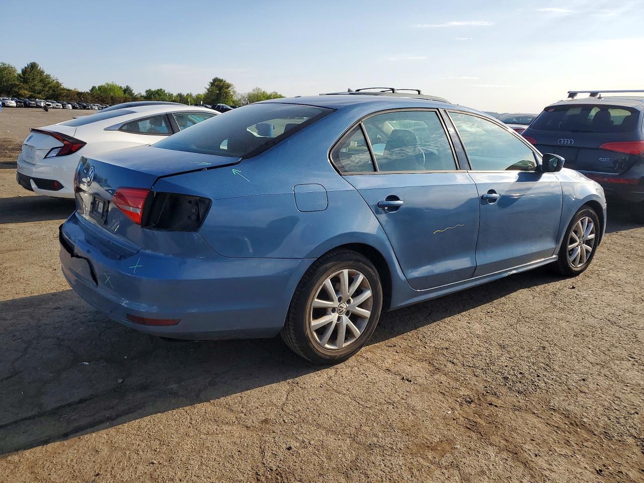 2015 Volkswagen Jetta Base - Фото 3